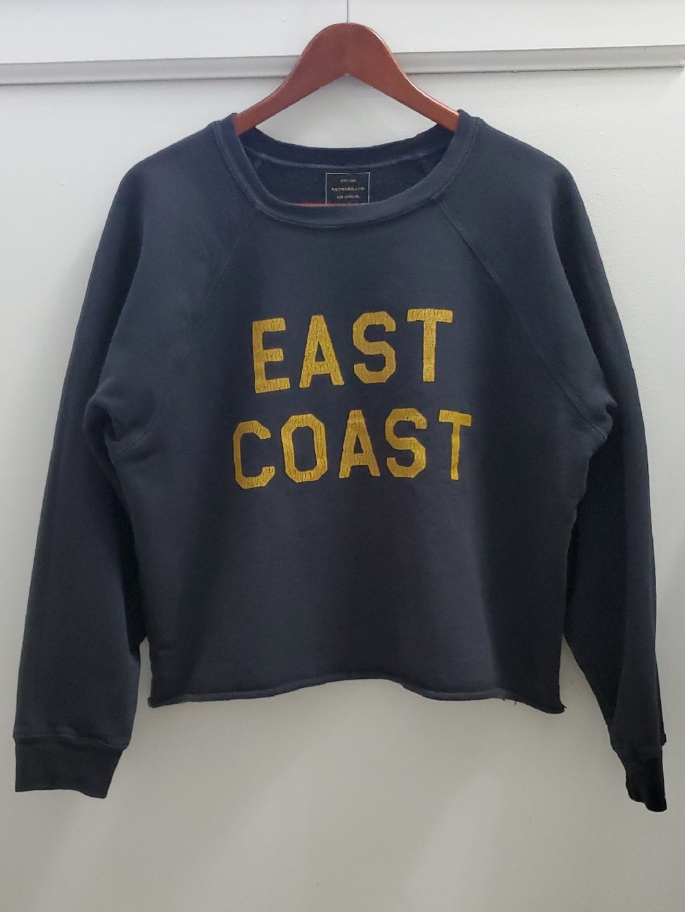 Retrobrand Los Angeles Sweatshirt with Yellow Lettering East Coast Navy Large